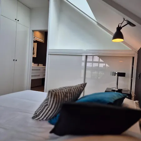 Apartment Superbe Loft, Face A L'hippodrome *
